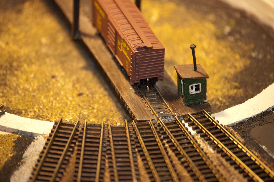 Track from the Roundhouse meets the turntable.